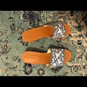 Soludos slides with mini heel, size 8